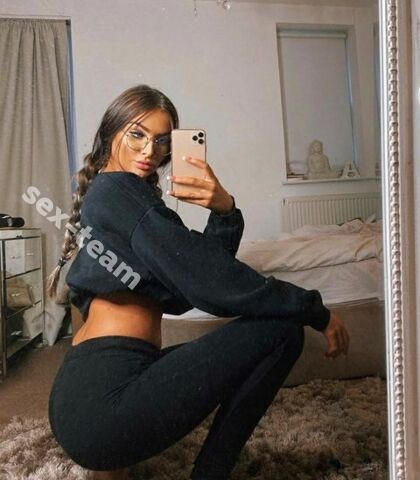 Проститутка Лора