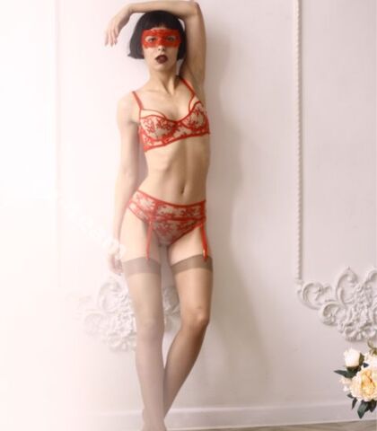 Проститутка Коко