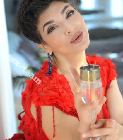 Проститутка Адель