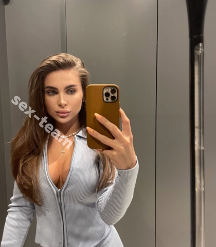 Проститутка Адриана