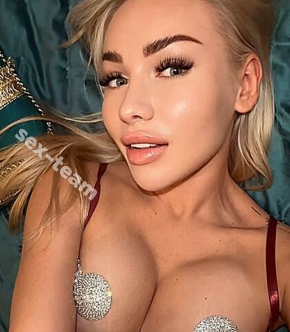 Проститутка Барби